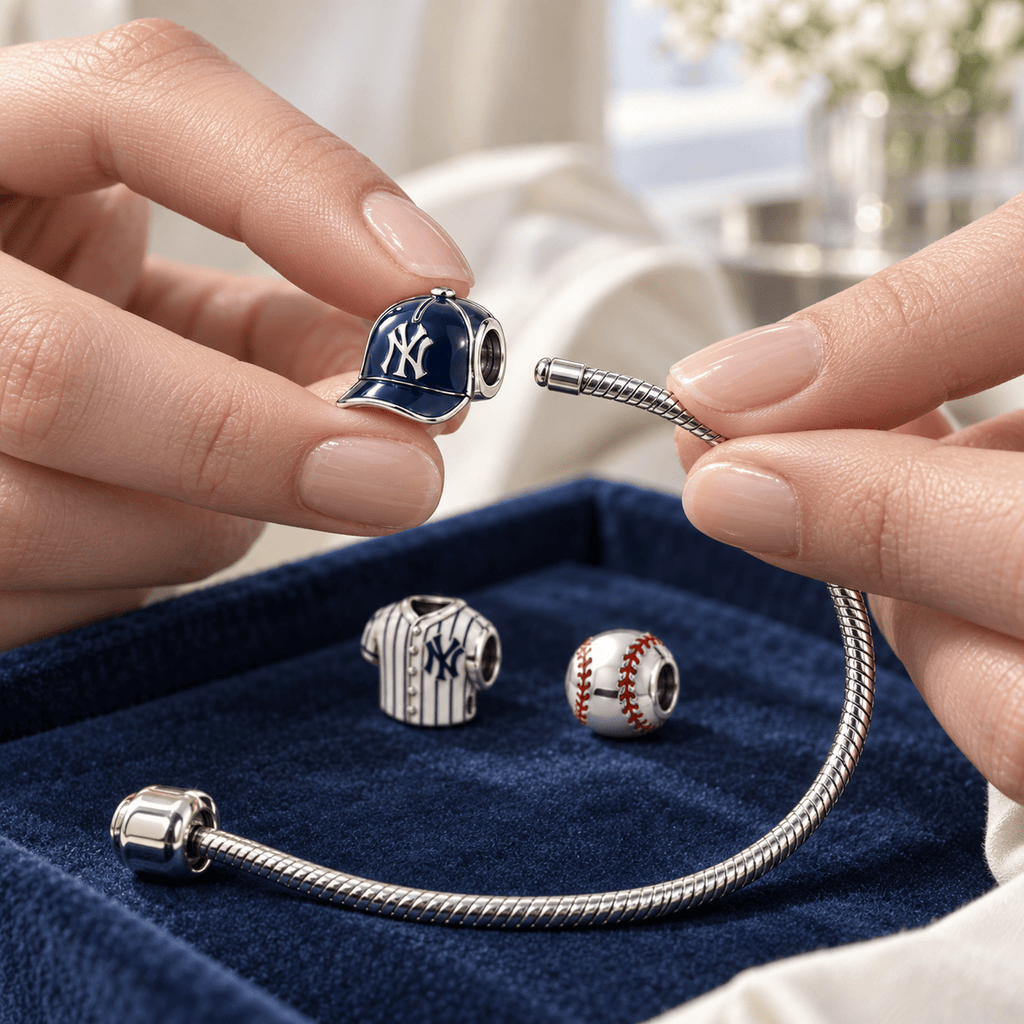 NYY Silver Charm Set TTTT